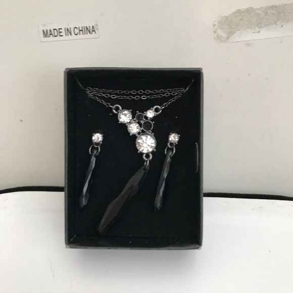 Gift Set - Picture 4 of 6